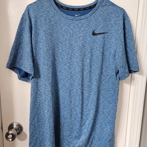 Nike Men's  Blue Short Sleeve Medium Athletic Dri-fit Tee